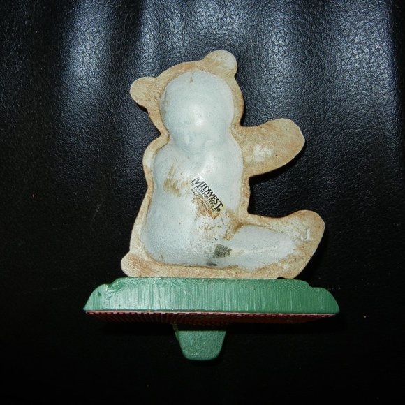 Vintage Midwest cast iron  Brown Bear  Christmas stocking holder (2) - Picture 2 of 2